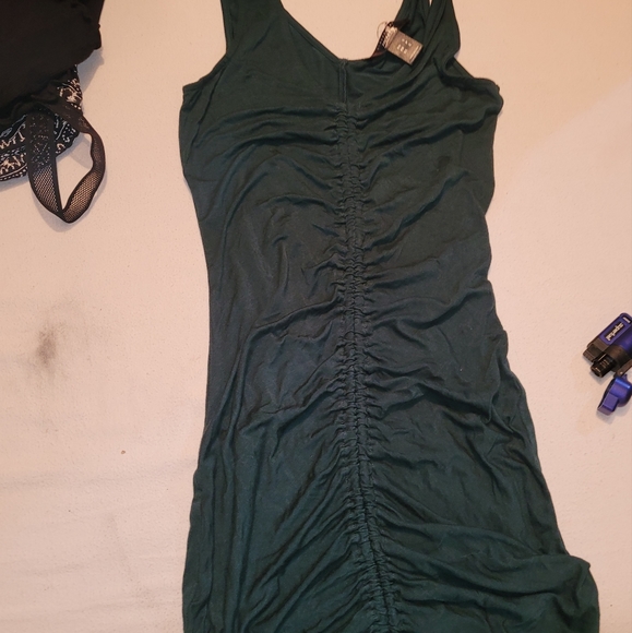 Street wear society Size small emerald green sinch dress - Picture 2 of 4
